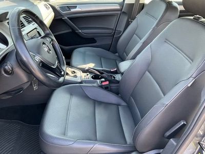 2015 Volkswagen Golf — detail view