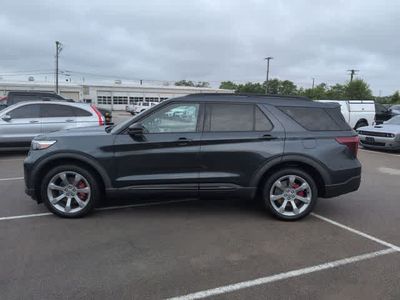 2022 Ford Explorer — detail view