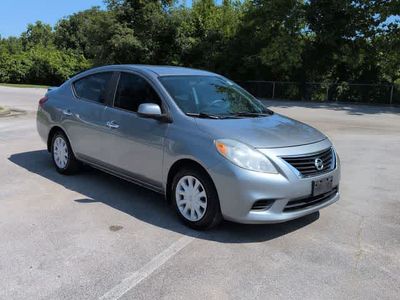 2013 Nissan Versa — side profile view