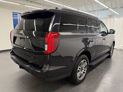 2025 Ford Expedition — side profile view