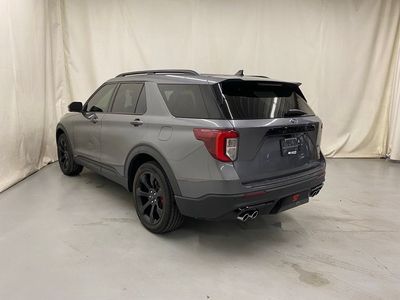 2022 Ford Explorer — detail view