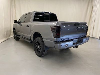 2018 Nissan Titan — detail view