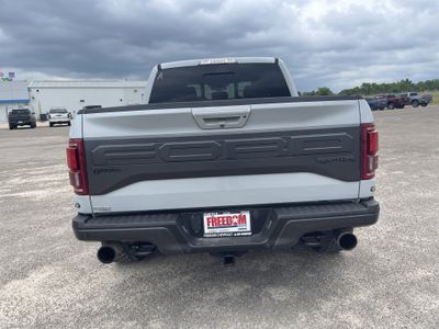 2017 Ford F-150 — detail view