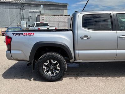 2018 Toyota Tacoma — detail view