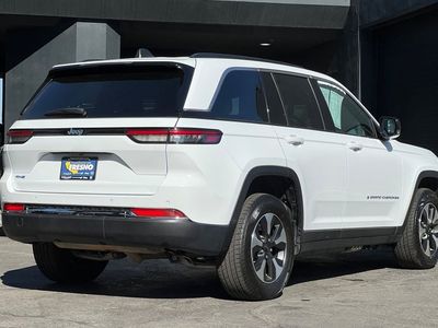 2024 Jeep Grand Cherokee — interior view