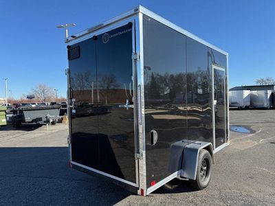 26 CROSS ENCLOSED CARGO — interior view