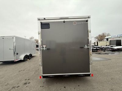 26 CROSS ENCLOSED CARGO — detail view