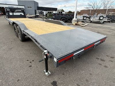 26 LAMAR GOOSE EQ HAULER — rear three-quarter view