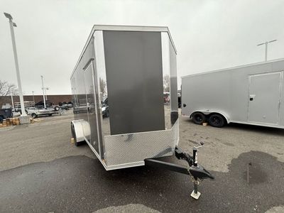 26 CROSS ENCLOSED CARGO — side profile view