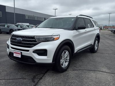 2020 Ford Explorer — side profile view