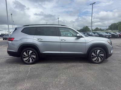 2024 Volkswagen Atlas — interior view