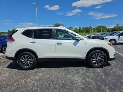 2016 Nissan Rogue — interior view