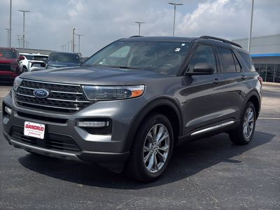 2022 Ford Explorer — side profile view