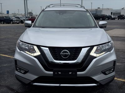 2019 Nissan Rogue — rear three-quarter view