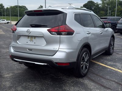 2019 Nissan Rogue — detail view