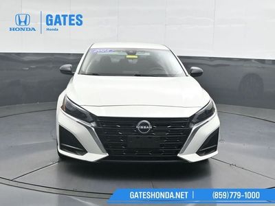 2025 Nissan Altima — detail view