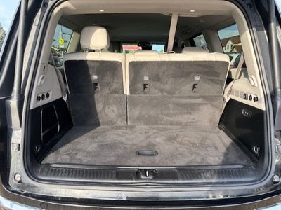 2022 Jeep Wagoneer — detail view