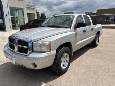 2006 Dodge Dakota — side profile view