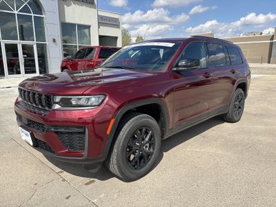 2026 Jeep Grand Cherokee — side profile view