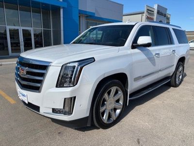 2017 Cadillac Escalade ESV — side profile view