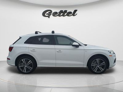 2020 Audi Q5 e — interior view