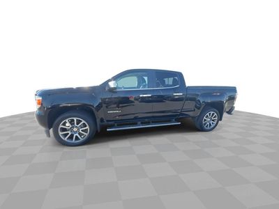 2020 GMC Canyon — interior view