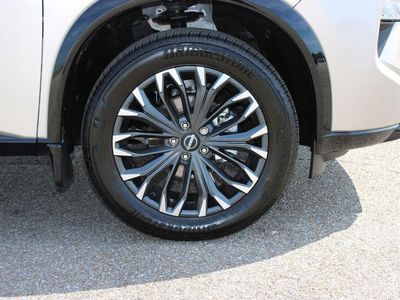 2025 Nissan Rogue — detail view