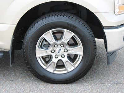 2017 Ford F-150 — detail view