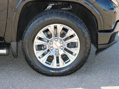 2024 GMC Sierra 1500 — detail view