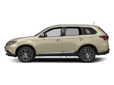 2018 Mitsubishi Outlander — rear three-quarter view
