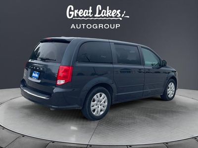 2014 Dodge Grand Caravan — detail view