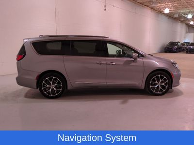 2021 Chrysler Pacifica — side profile view