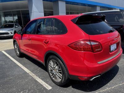 2014 Porsche Cayenne — interior view