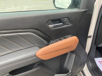 2026 GMC Canyon — detail view