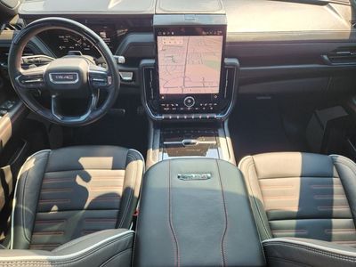 2025 GMC Yukon — side profile view