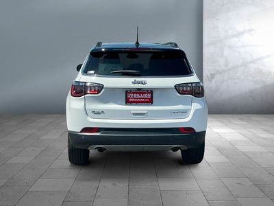 2023 Jeep Compass — detail view