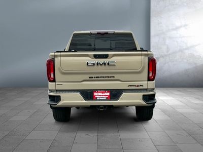 2023 GMC Sierra 1500 — detail view