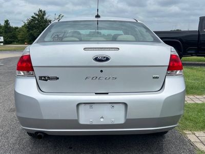 2009 Ford Focus — detail view