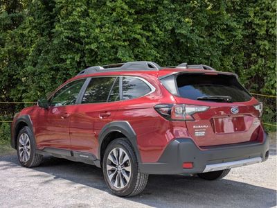 2025 Subaru Outback — detail view