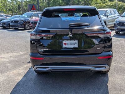2026 Mitsubishi Outlander — detail view