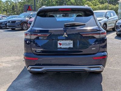 2026 Mitsubishi Outlander — detail view