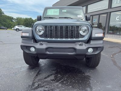 2025 Jeep Wrangler — side profile view