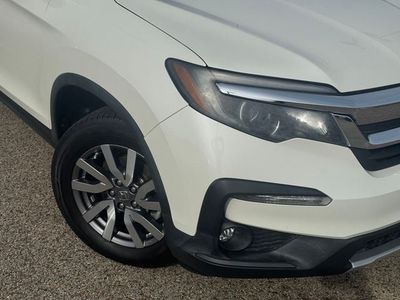 2019 Honda Pilot — rear three-quarter view