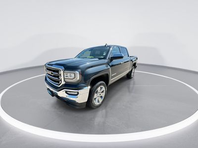 2017 GMC Sierra 1500 — interior view