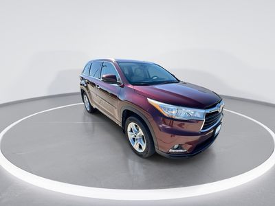2015 Toyota Highlander — side profile view