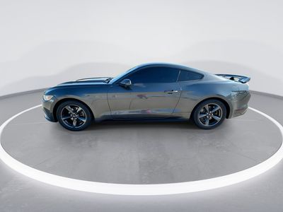 2016 Ford Mustang — detail view