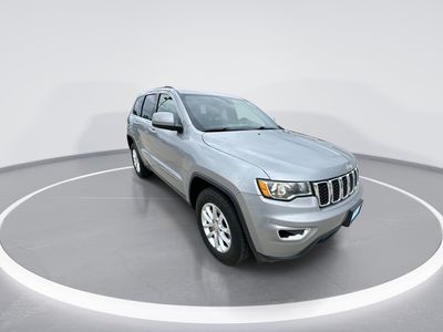 2021 Jeep Grand Cherokee — side profile view
