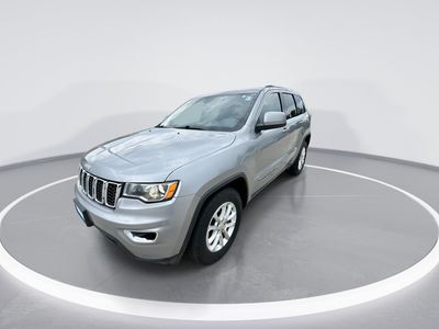 2021 Jeep Grand Cherokee — interior view