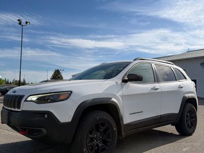 2019 Jeep Cherokee — side profile view