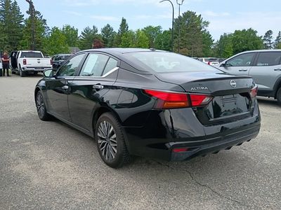 2023 Nissan Altima — side profile view